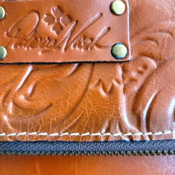 Patricia Nash Leather fold-over - Picture 8 of 12